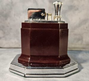 Maroon Bakelite Pre War Ronson Touch TIp Table lighter