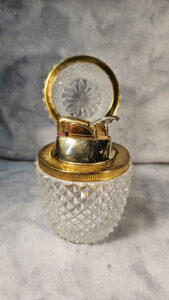 Evans Crystal Egg lighter