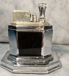 Ronson Alt panel black and chrome octette art deco table lighter
