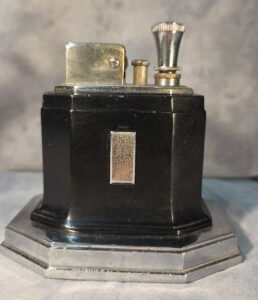 Ronson Black Enamel Pre War Octette Touch TIp table lighter